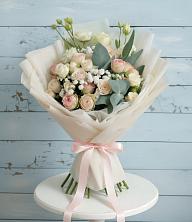 Букет цветов из:  Розы и Лизиантусы в Стеблево