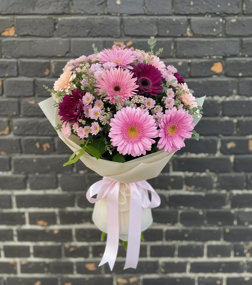 Букет цветов из: Герберы и Хризантемы в Стеблево