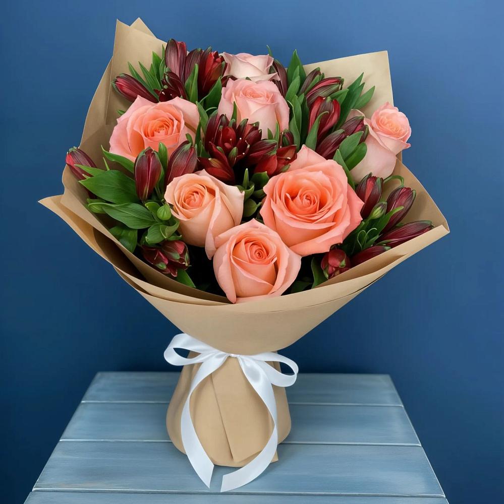 Букет цветов из: Розы и Альстромерии в Стеблево