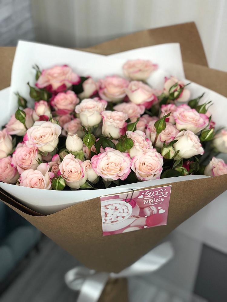 Букет цветов из: Розы в Стеблево