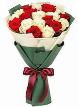 Букет Микс из красных и белых роз #REPLACE_PRED# Стеблево