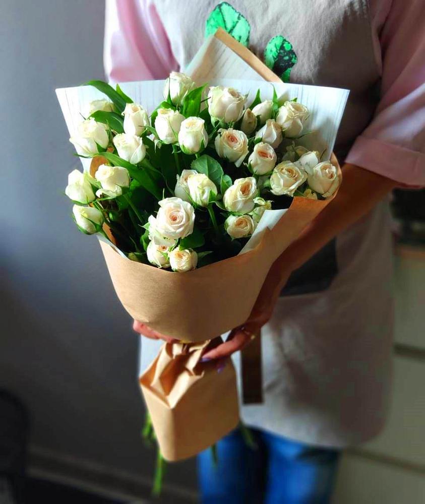 Букет цветов из: Розы в Стеблево