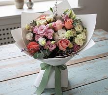 Букет цветов из:  Розы, Лизиантусы и Гвоздики #REPLACE_PRED# Стеблево