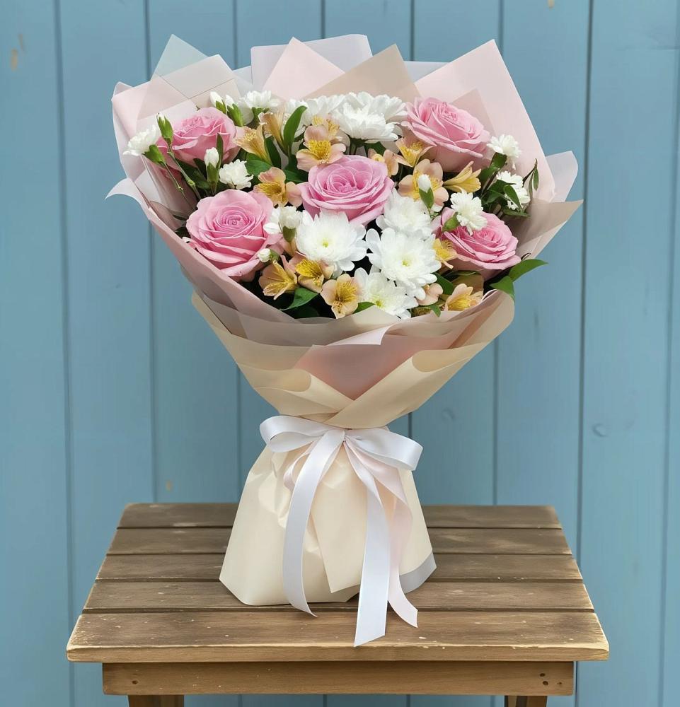 Букет цветов из: Гвоздики, Орхидеи и Розы в Стеблево