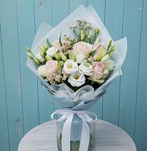 Букет цветов из:  Розы и Лизиантусы в Стеблево