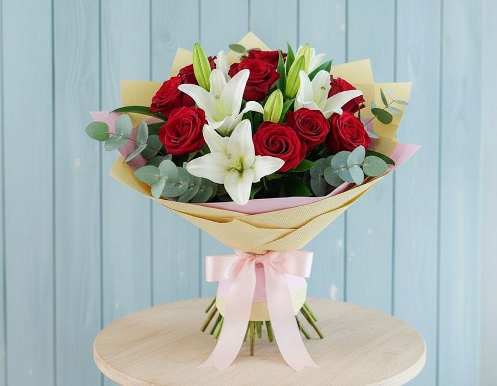 Букет цветов из: Лилии и Розы в Стеблево